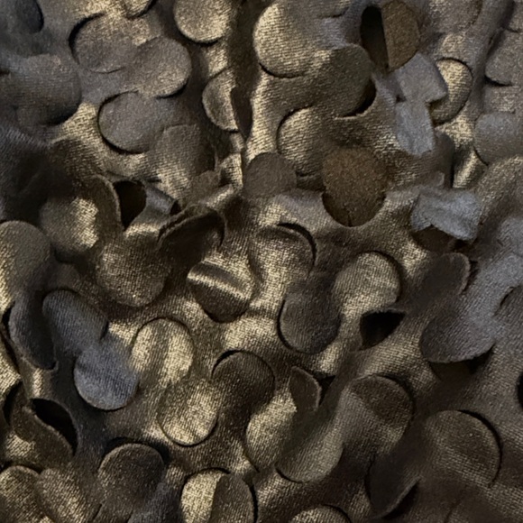 Chic Black Textured Long Sleeve Dress - Picture 5 of 5